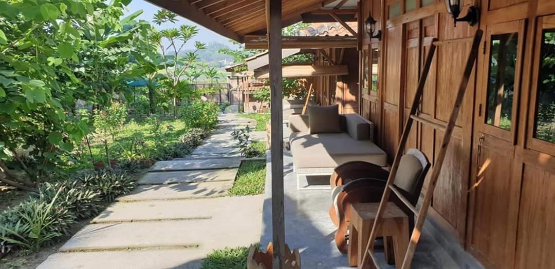Villa Kayu Yogyakarta Exteriör bild